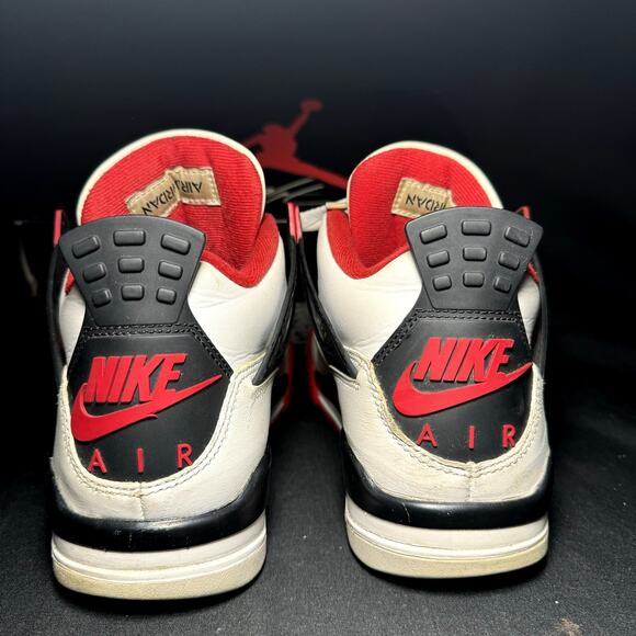 Size 8 - Nike Air Jordan 4 Retro OG Fire Red 2020 Men' Shoes - Picture 5 of 9